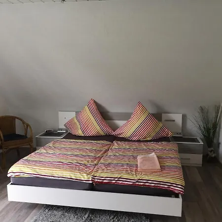 Gaestehaus Spies Habitación en casa particular Bullay