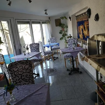 Проживание в семье Gaestehaus Spies Буллай