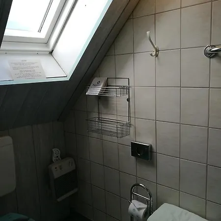 Gaestehaus Spies Kwatera prywatna Bullay